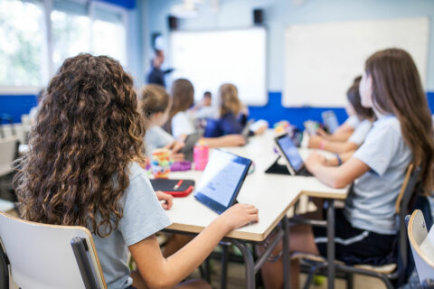Zum Artikel "Schul-Digitalisierung breiter aufstellen"